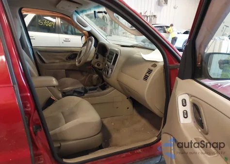 2006 Ford Escape Xlt z USA, uszkodzony, nr VIN 1FMYU03186KA68258